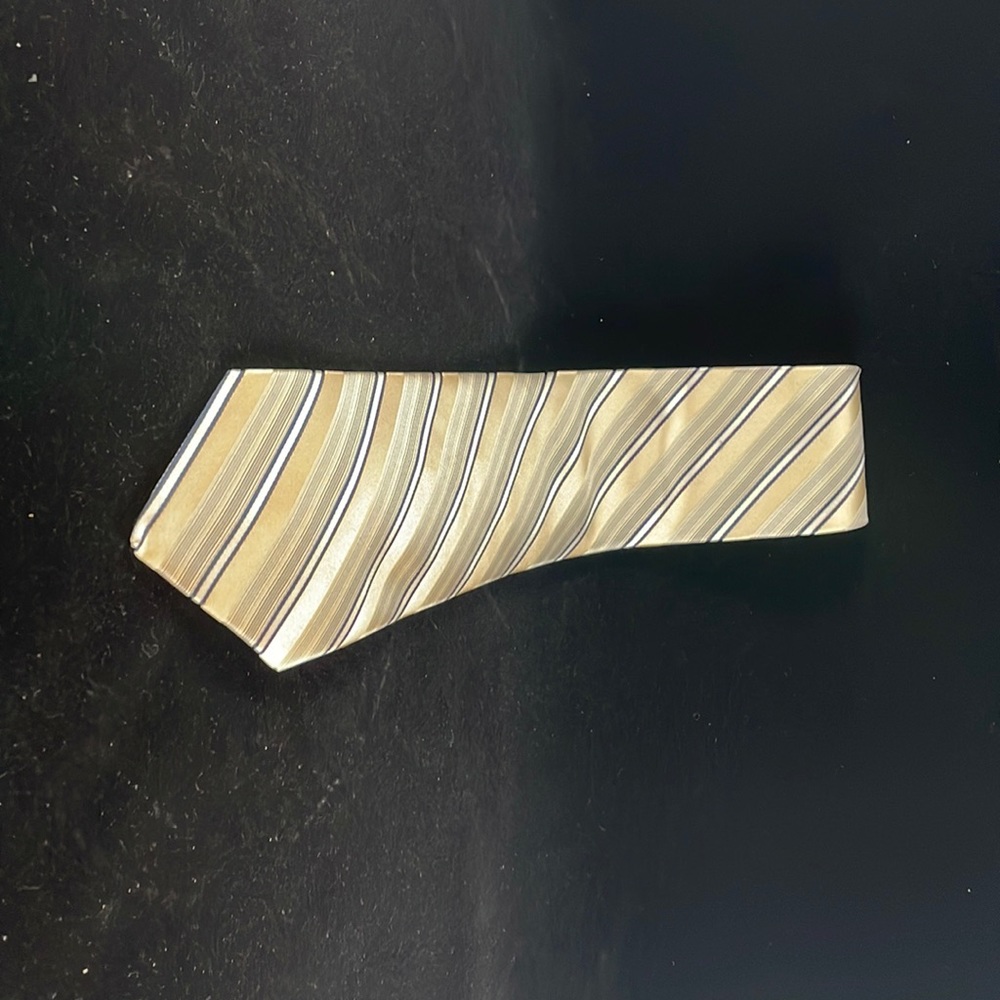 burma bibas tie